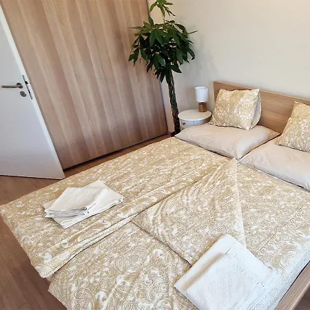 New Cozy 2 Pink 058 Bratislava